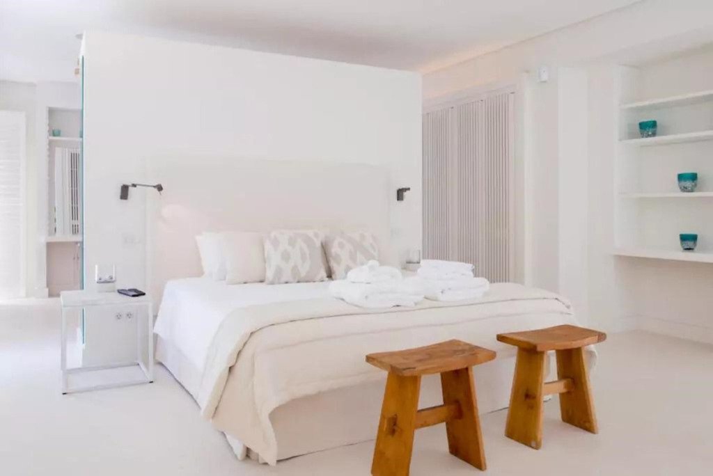 Villa – Chalet — The Golden Mile