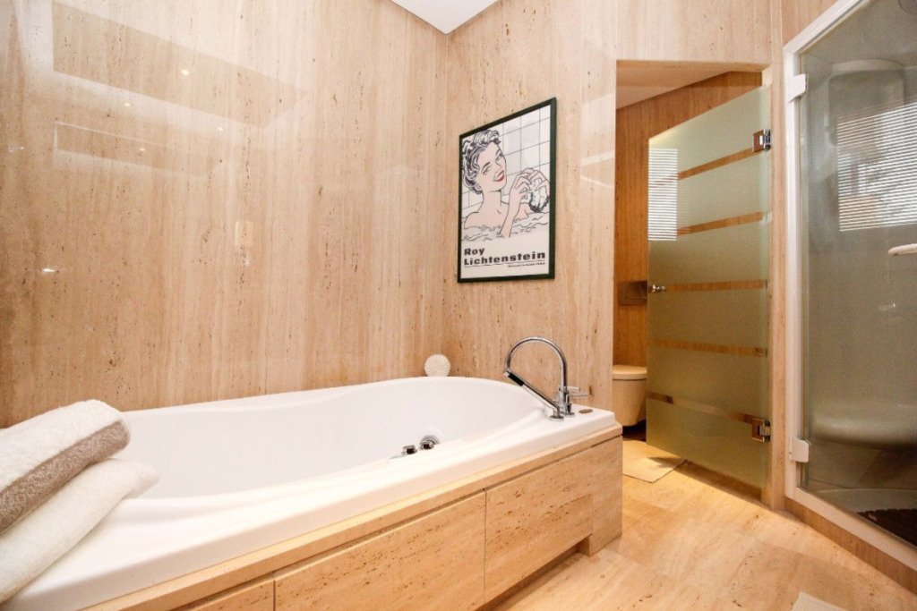 Middle Floor Apartment — Puerto Banús