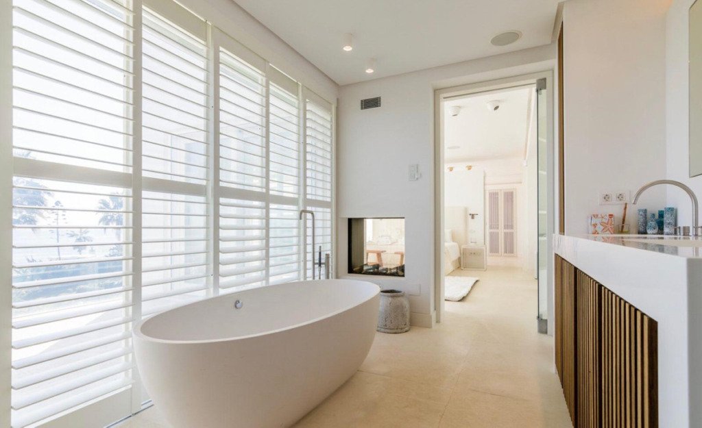 Villa – Chalet — The Golden Mile