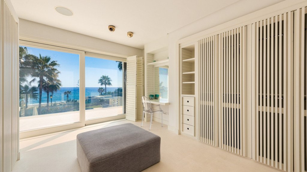 Villa – Chalet — The Golden Mile