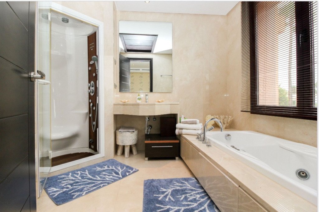 Middle Floor Apartment — Puerto Banús