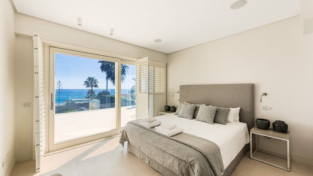 Villa – Chalet — The Golden Mile