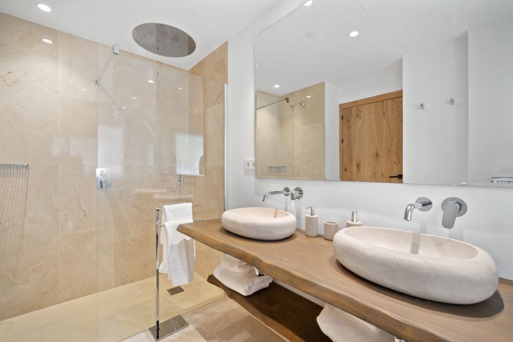 Villa – Chalet — Nueva Andalucía