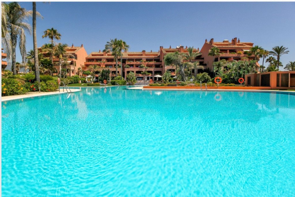 Middle Floor Apartment — Puerto Banús