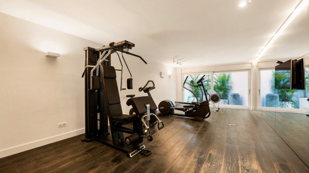 Villa – Chalet — The Golden Mile