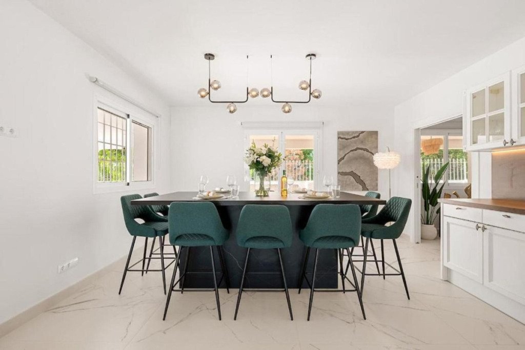 Villa – Chalet — Marbella
