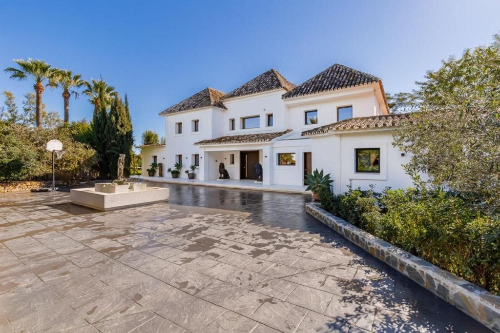 Villa – Chalet — Atalaya