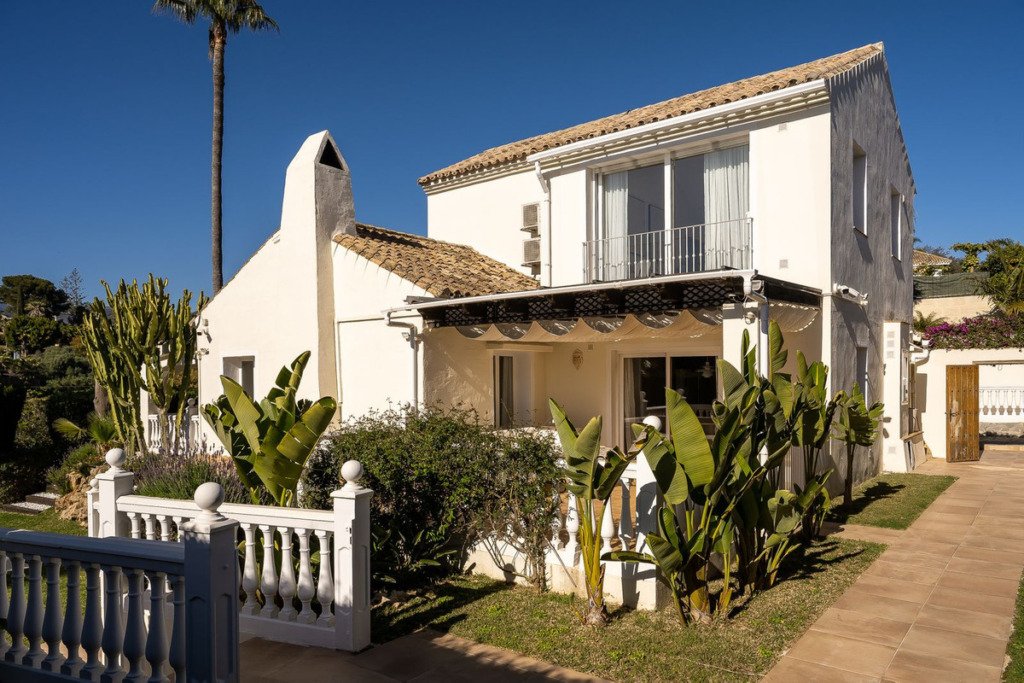 Detached Villa — El Rosario
