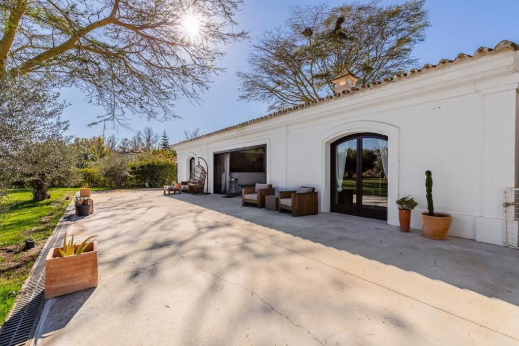 Villa – Chalet — Atalaya