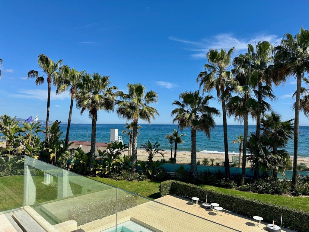 Villa – Chalet — The Golden Mile