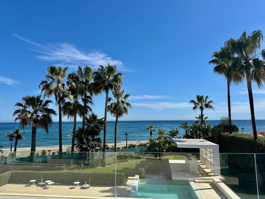 Villa – Chalet — The Golden Mile