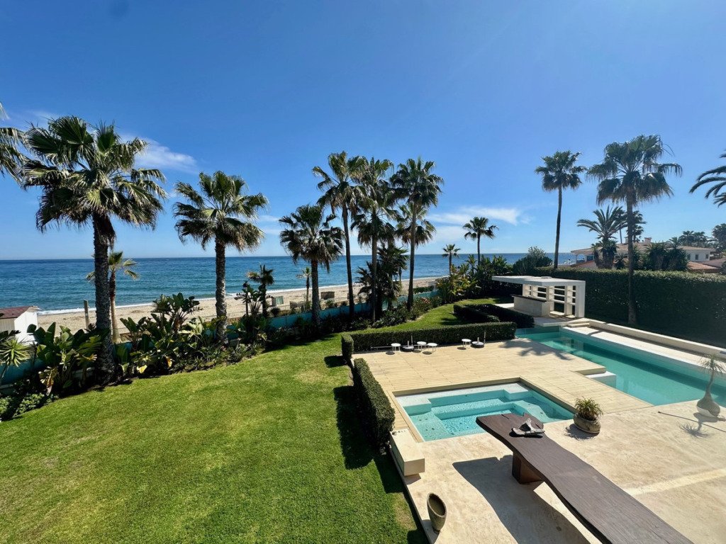 Villa – Chalet — The Golden Mile