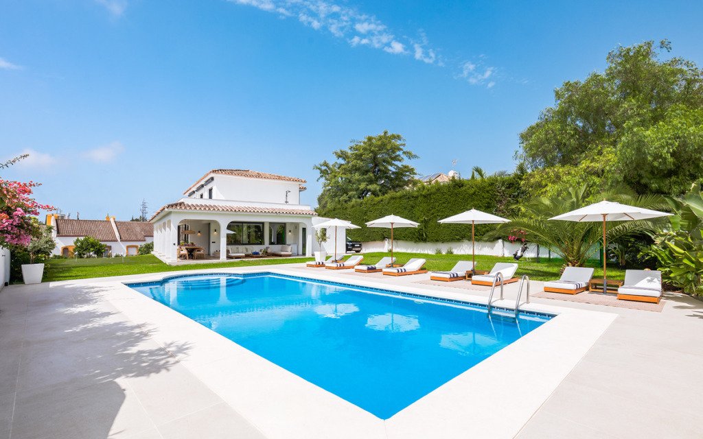 Villa – Chalet — Marbella