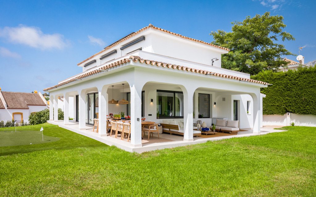 Villa – Chalet — Marbella