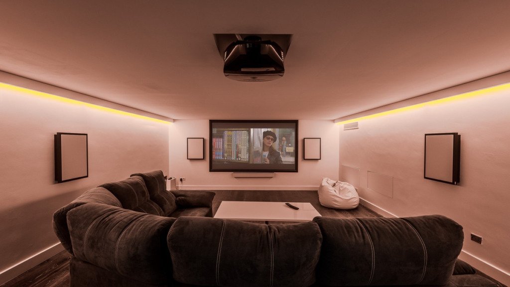 Villa – Chalet — The Golden Mile
