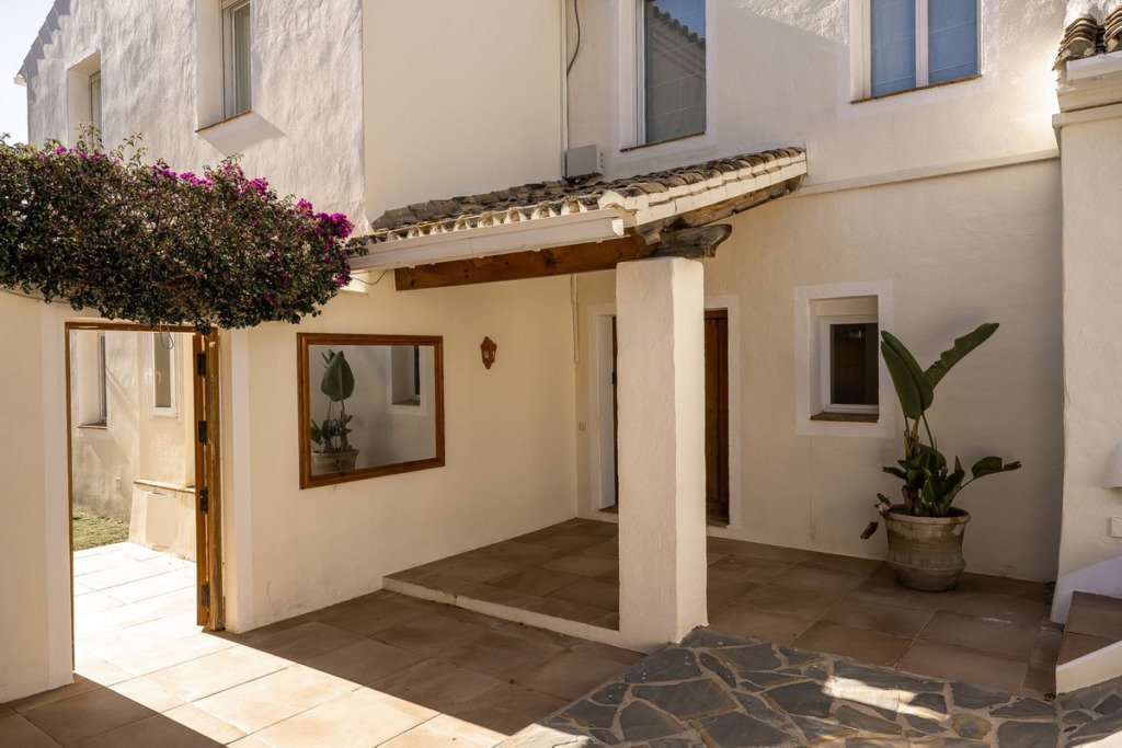 Detached Villa — El Rosario