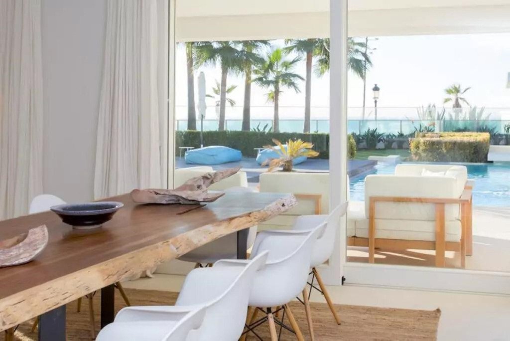 Villa – Chalet — The Golden Mile