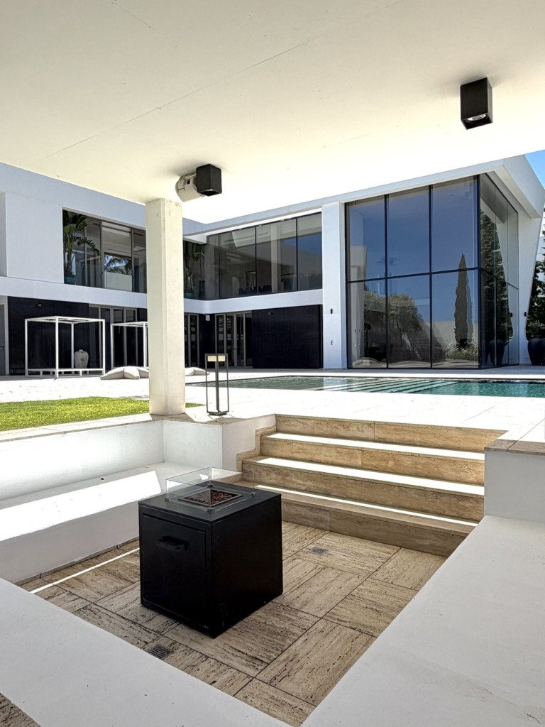 Detached Villa — Los Flamingos