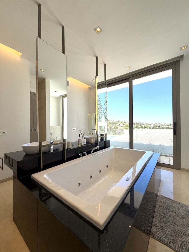 Detached Villa — Los Flamingos