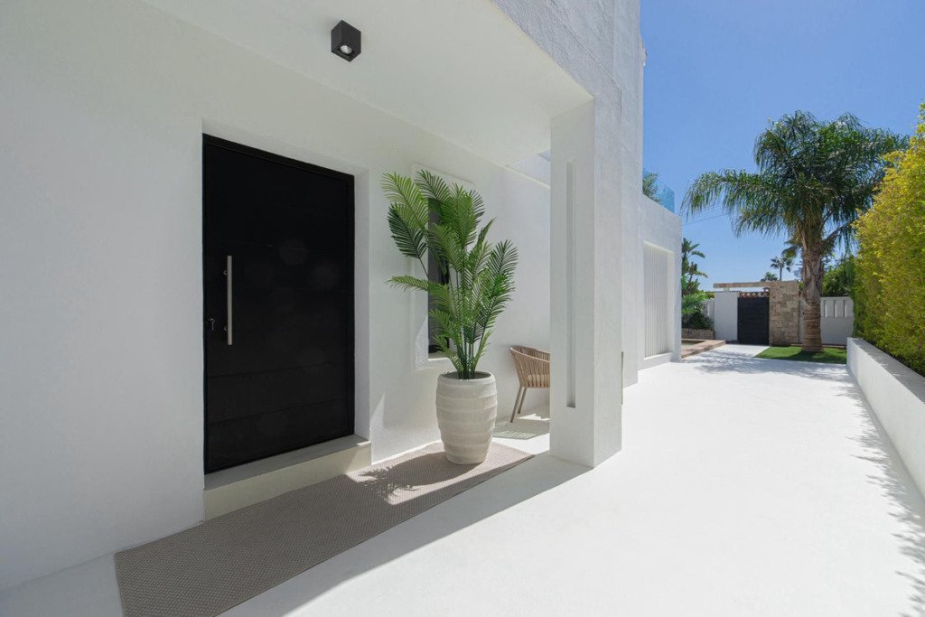 Detached Villa — Costalita