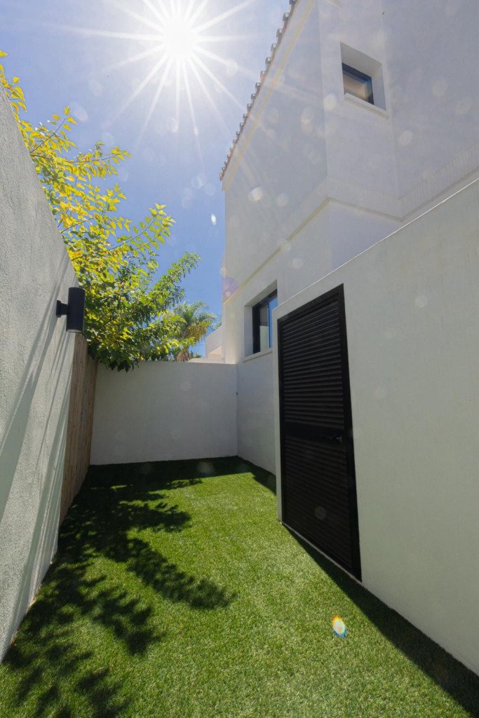 Detached Villa — Costalita