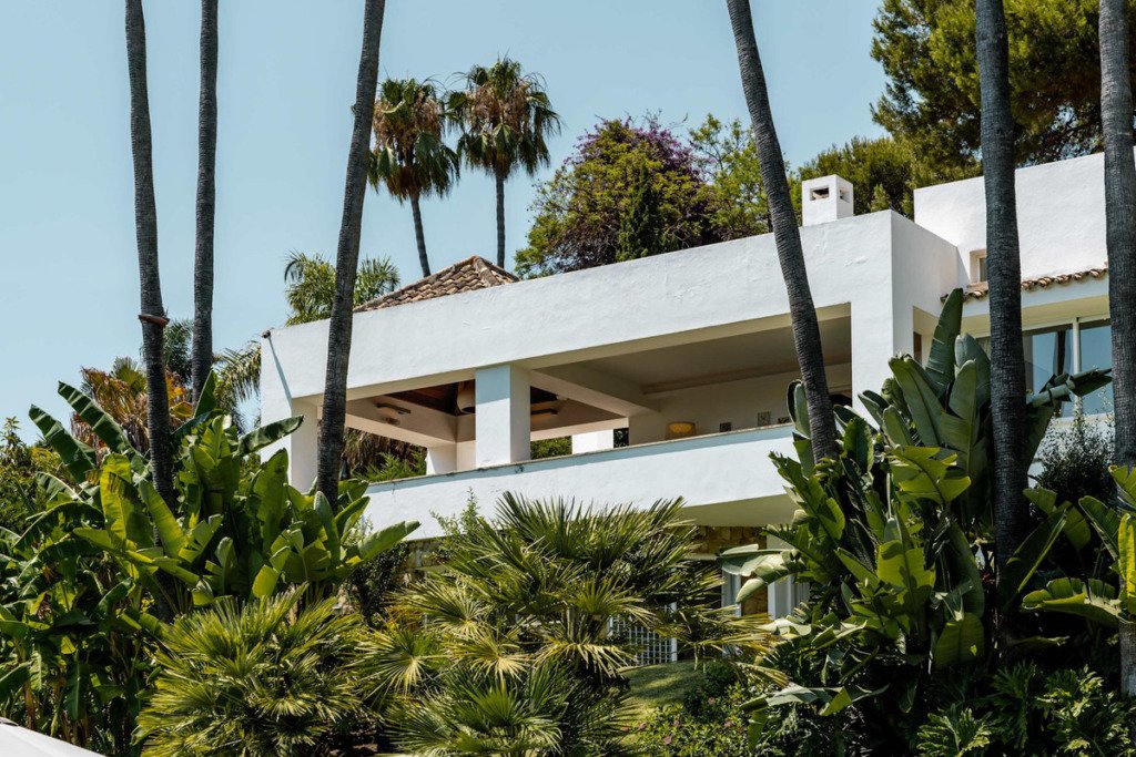 Detached Villa — The Golden Mile